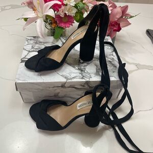 Steve Madden ‘Cassidy’ wrap around heels